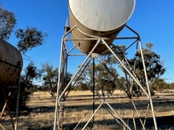 Fuel Tank (approx 1,000 gallons)