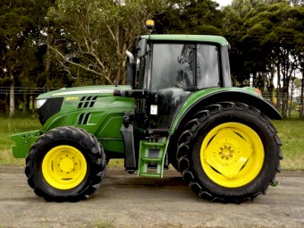 Late model 2015 John Deere 6105M 4x4 109 hp Tractor