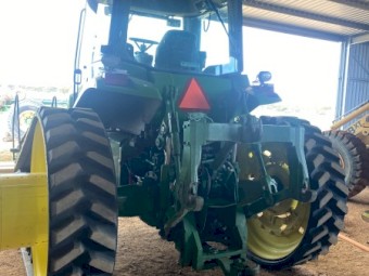 2005 John Deere 8520T Tractor