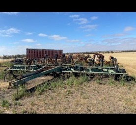 5160 Shearer bar with finger harrows with airseeder box