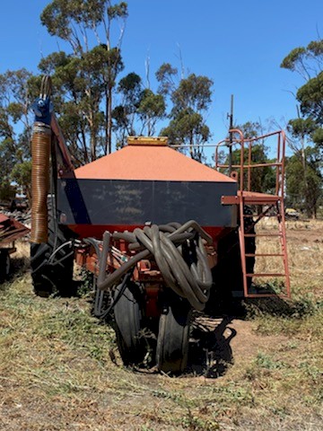 Horwood Bagshaw 8000L Airseeder