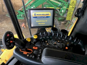 2020 New Holland 8.90 Combine & 45ft MacDon FD75 with Trailer