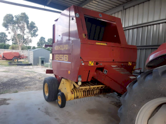 Round Baler New Holland 658