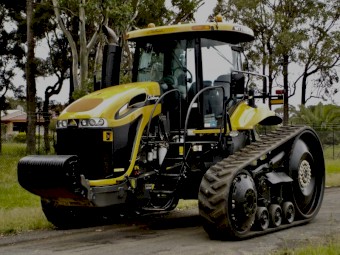 Late Model 2015 Challenger MT765D 386 hp Rubber Tracked Tractor