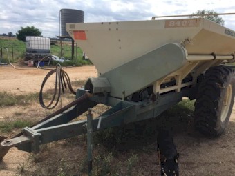 Marshall Multispread 840T Spreader