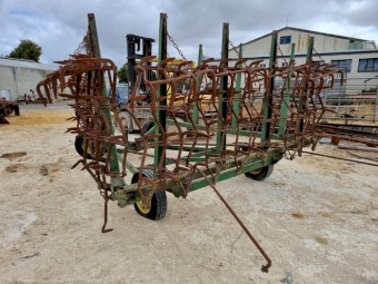 Trailing Harrows - 14 Leaf