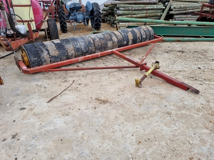 Bison Rubber Tyred Roller - 3700W x 2900L