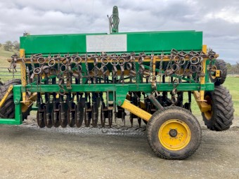 ROCK-HOPPA All Terrain Disc Seeder