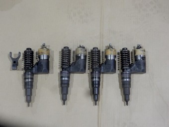 John Deere injectors