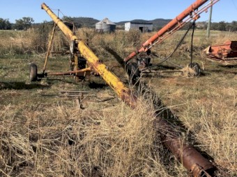 Molbilco 45 ft auger