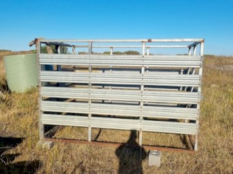 Stock crate 10ft x 6 ft