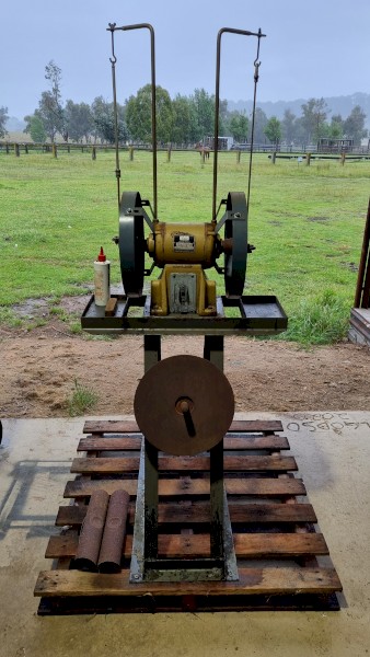 Lister Shearing Grinder and stand