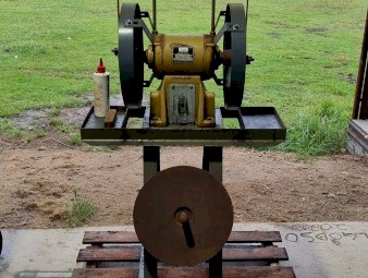 Lister Shearing Grinder and stand