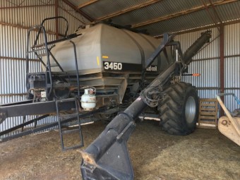 Flexicoil 3450 Tow between Air Cart