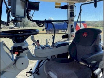 Massey Ferguson 8730 Dyna VT Tractor