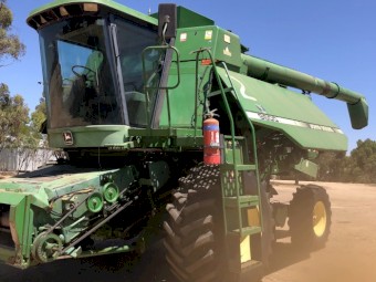 John Deere 9600 Header