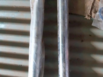 CASE IH 2188 Parts     Chrome Shafts for feeder house lift rams