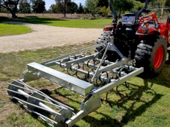 DAKEN 4 row Cultivator with Crumbler roller and C Seeder