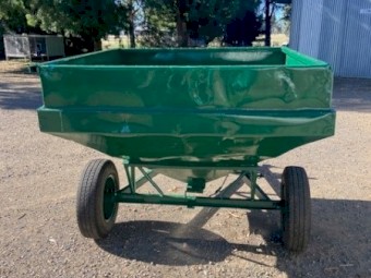 Thornton Sheep Feedout Trailer