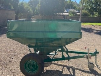 Thornton Sheep Feedout Trailer