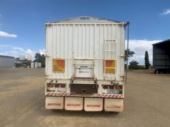 2002 Moore Tipper Trailer