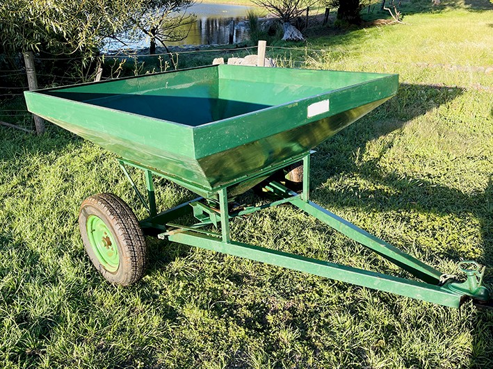 Thornton Grain Feeder