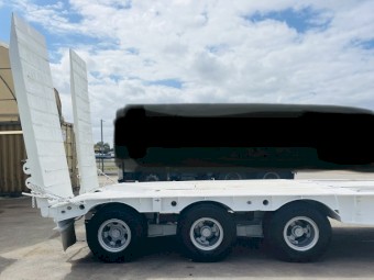 Brentwood Tri Axle Low Loader Float