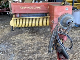 New Holland 568 Small Baler & Rebel 15 Bale Accumulator & Grab
