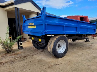 Hydraulic Tipping Trailer