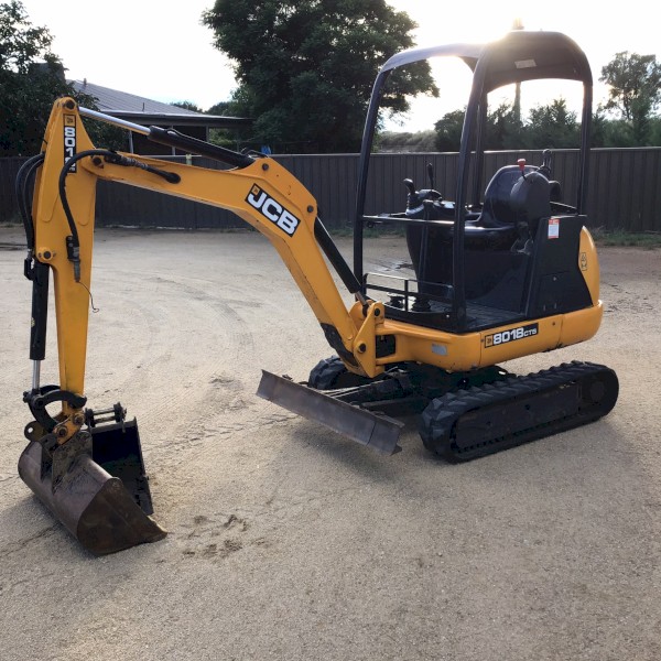 2016 JCB 8018 Excavator