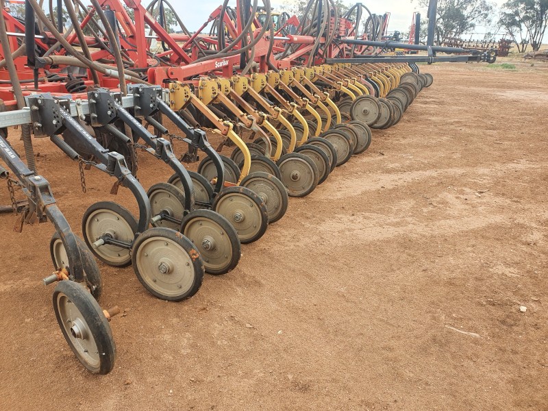 Manutec Press Wheels Farm Tender