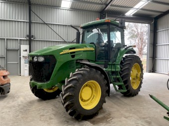 2004 John Deere 7720 MFWD Tractor