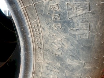 18.4 x 30 Firestone tyres very sound  condition 