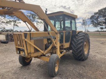 Chamberlain 4080 Tractor with FEL