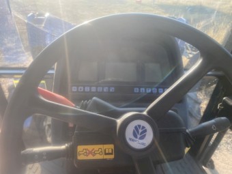 New Holland TM130 Tractor & Loader