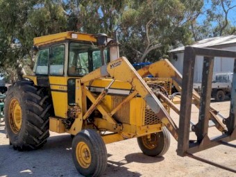 Under Auction - (A190) Chamberlain 4080B FEL Tractor 