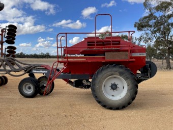 Morris Maxim 50ft Air Seeder with 6000L Horwood Bagshaw Box