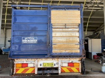 1992 international Acco 1850D (210 Perkins 