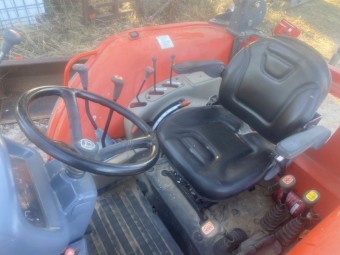 Kioto Danedong dk 751 tractor 700 hrs