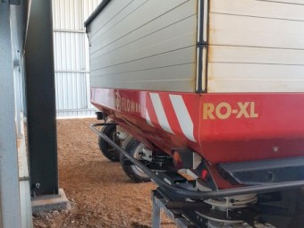 Vicon Rotaflow RO-XL 3900kg 3PL Spreader and Tarp