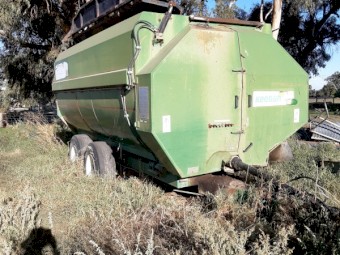 Keenan mixer wagon 200