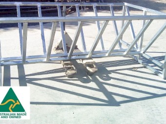 Hay feeder - Last One - Marked Down