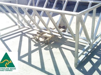 Hay feeder - Last One - Marked Down