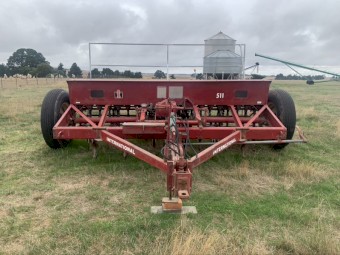 International 511 Drill