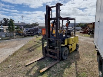 Mitsubishi FG25 Forklift