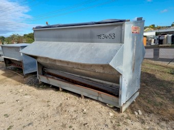 Lienert Sheep Grain Feeder