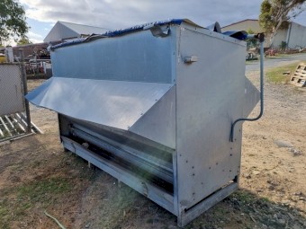 Lienert Sheep Grain Feeder