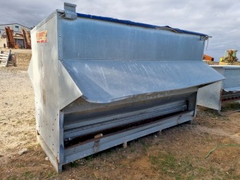 Lienert Sheep Grain Feeder