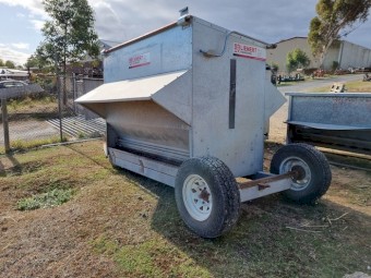 Lienert Trailer Mount Sheep Grain Feeder