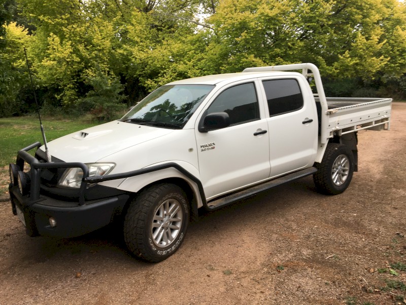 2011 Toyota SR Hilux Crew Cab Ute